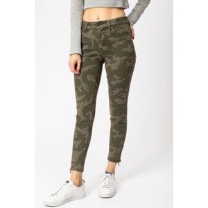 Kancan High Rise Olive Camo Ankle Skinny Women's Size 25